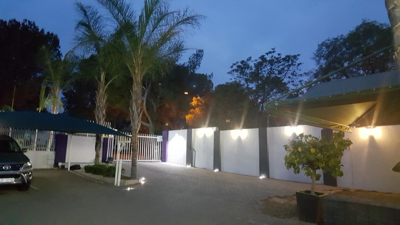 Lala Dene Lodge Bloemfontein Ngoại thất bức ảnh