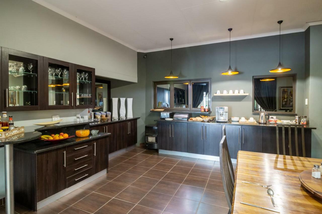 Lala Dene Lodge Bloemfontein Ngoại thất bức ảnh