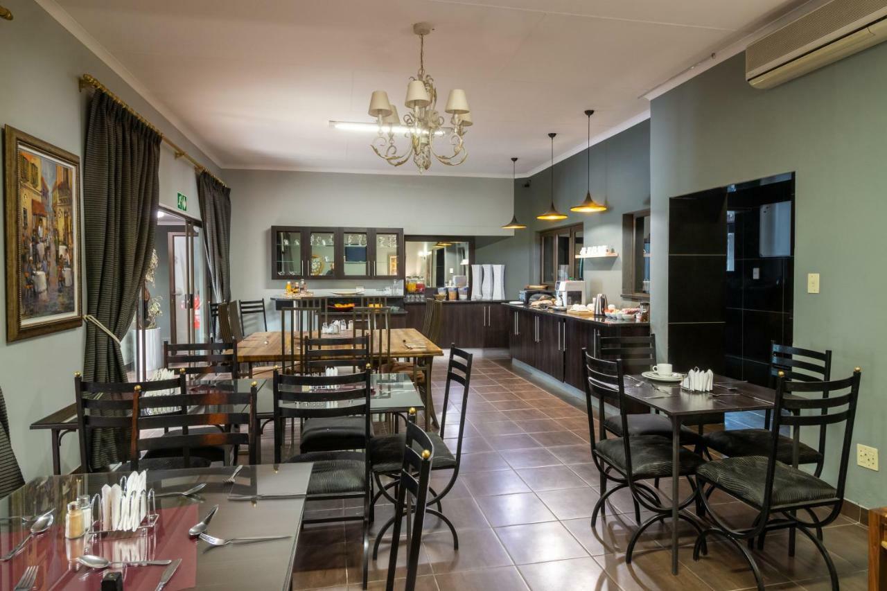Lala Dene Lodge Bloemfontein Ngoại thất bức ảnh