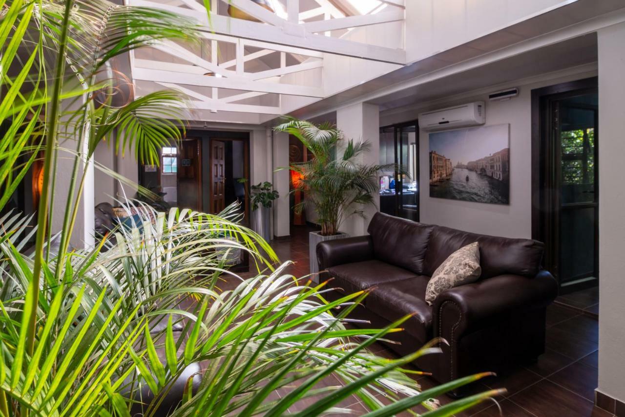 Lala Dene Lodge Bloemfontein Ngoại thất bức ảnh
