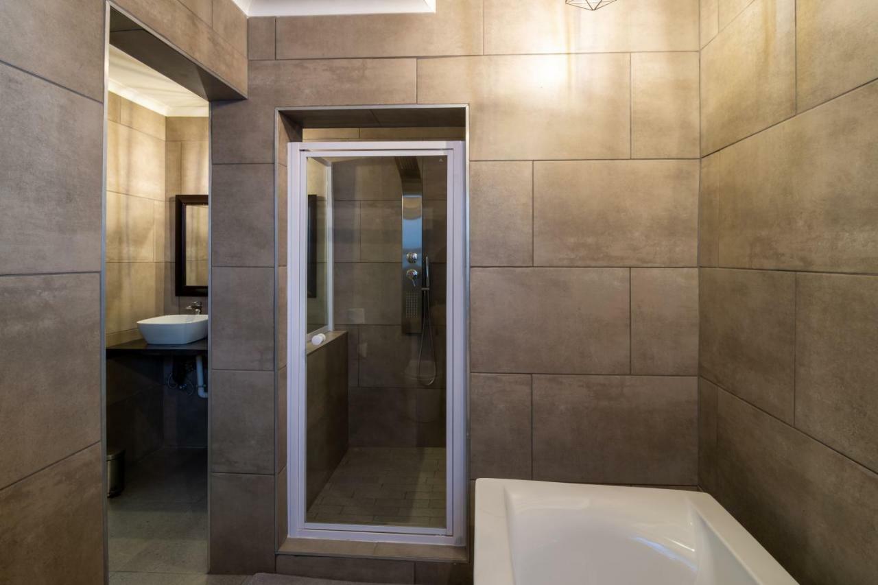 Lala Dene Lodge Bloemfontein Ngoại thất bức ảnh
