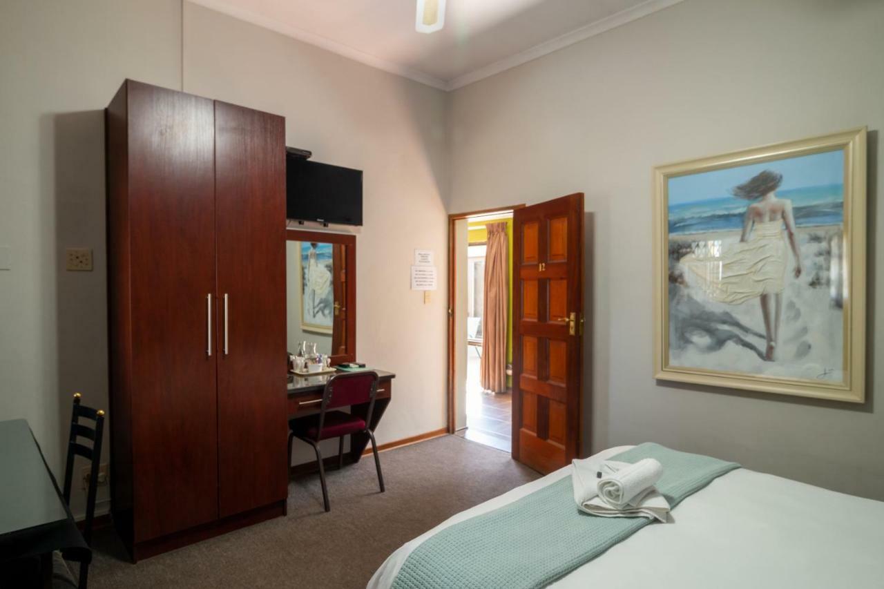 Lala Dene Lodge Bloemfontein Ngoại thất bức ảnh