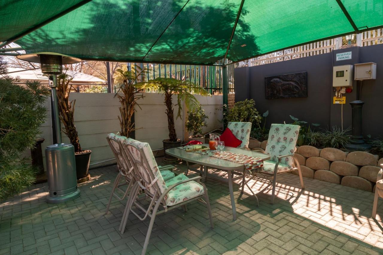 Lala Dene Lodge Bloemfontein Ngoại thất bức ảnh